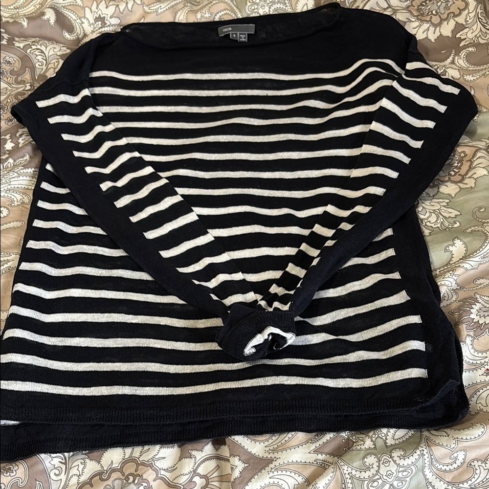 Vince Classic Navy Stripe Linen Knit Top
